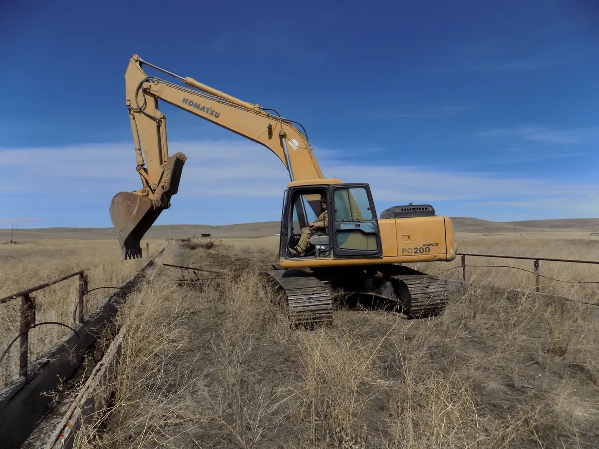 Komatsu 200 Excavator (Sold) 1