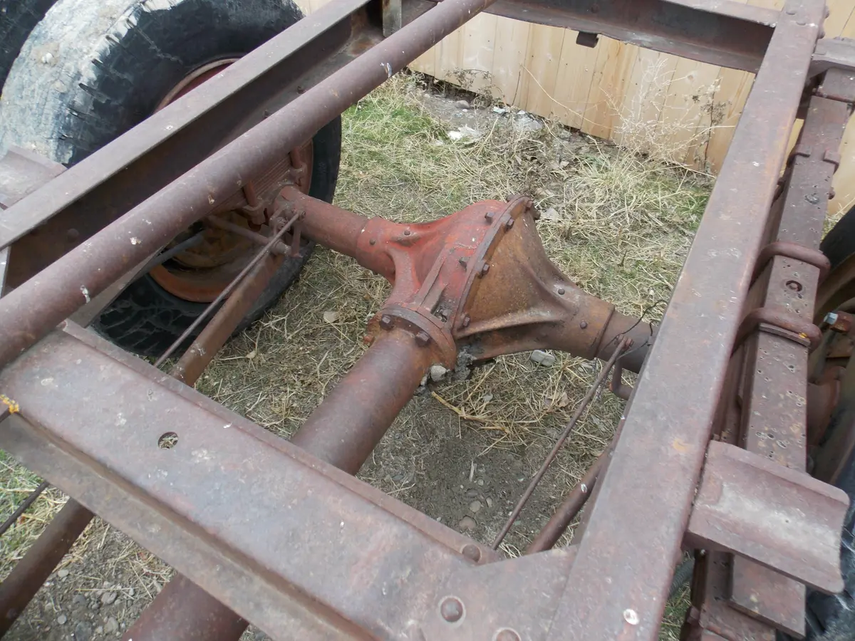 37 Ford F-5 Rear Dually Axle 1
