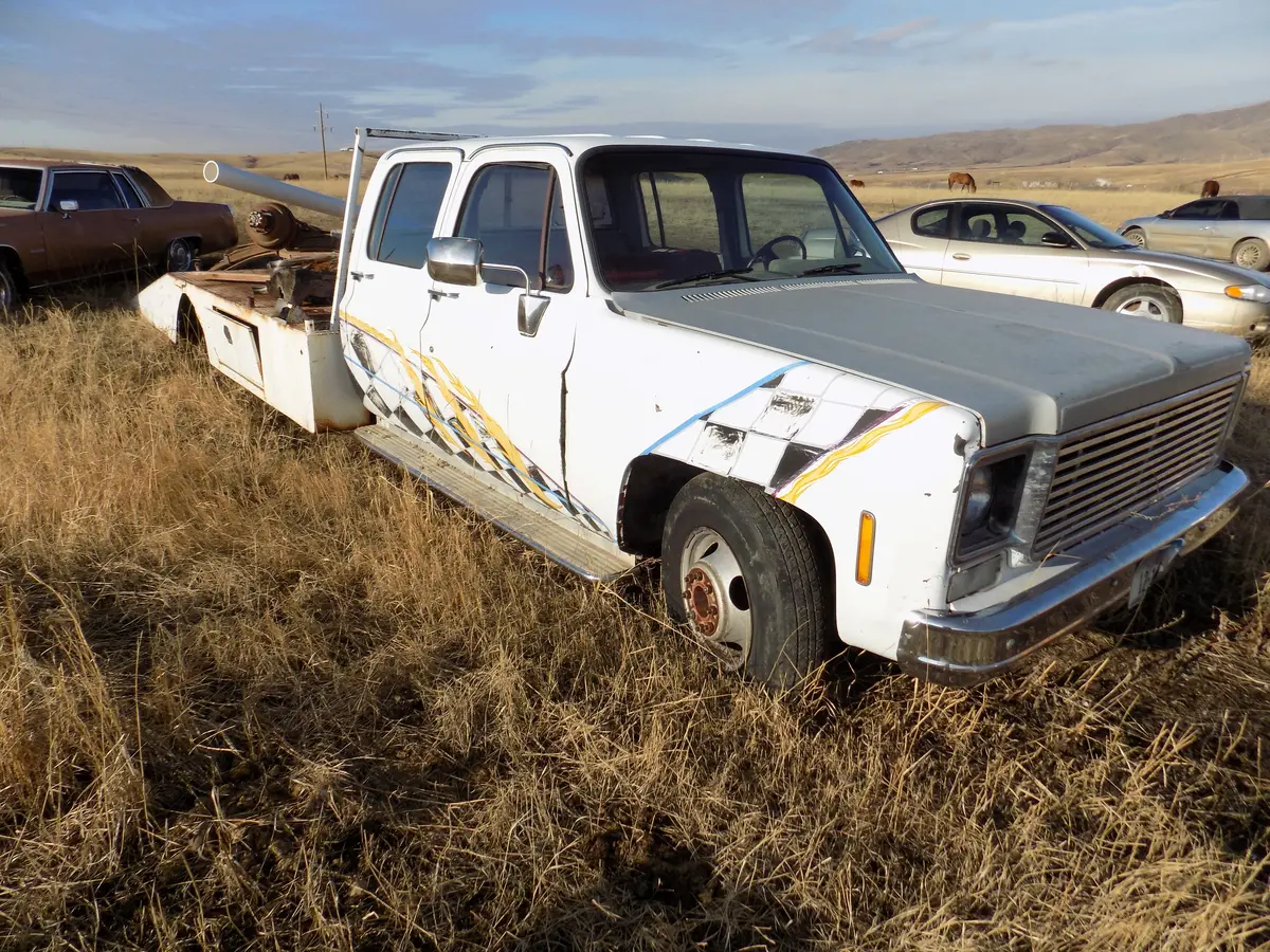 76 Chev Car Hauler 1