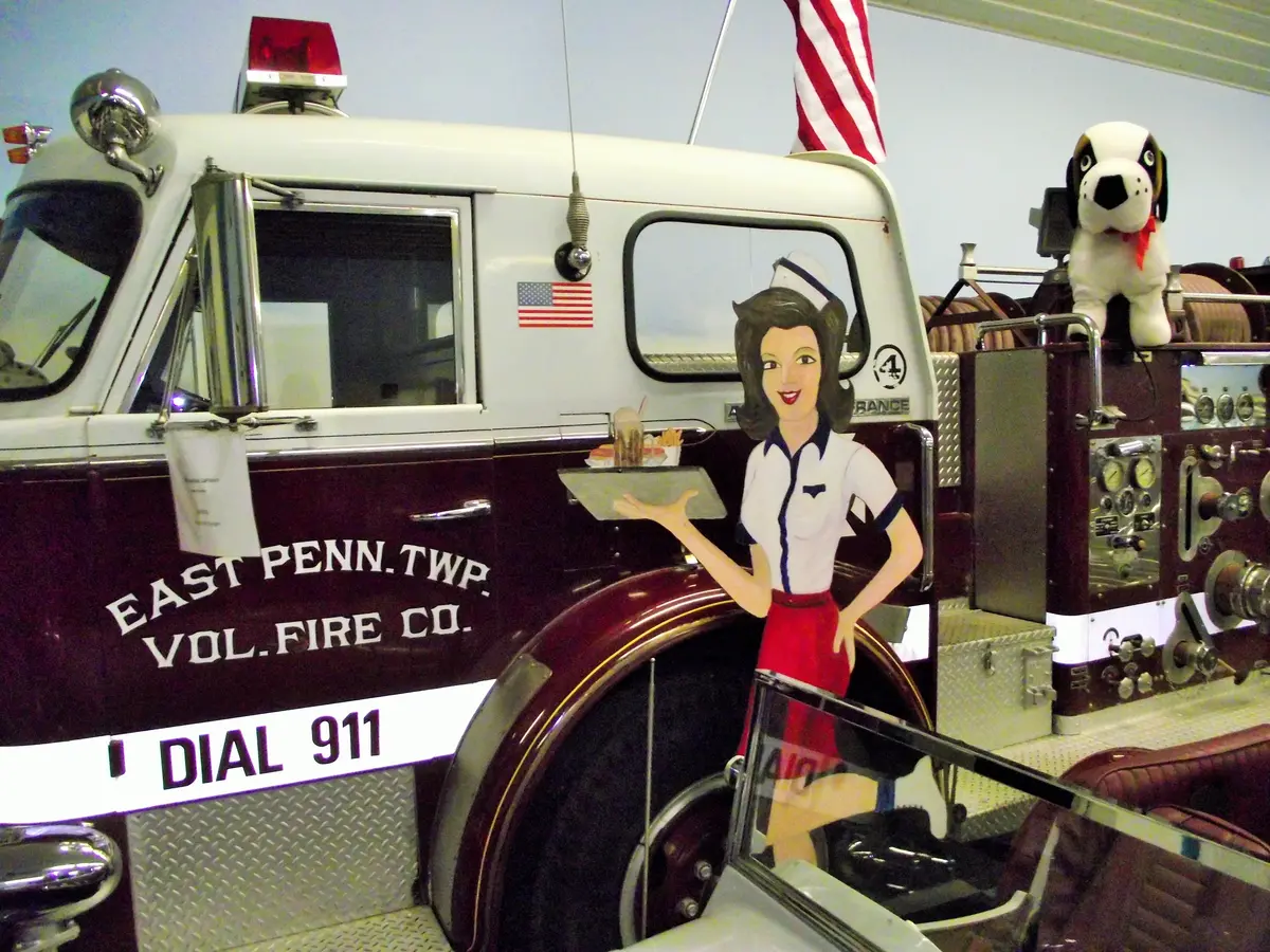68 La France Fire Engine 1