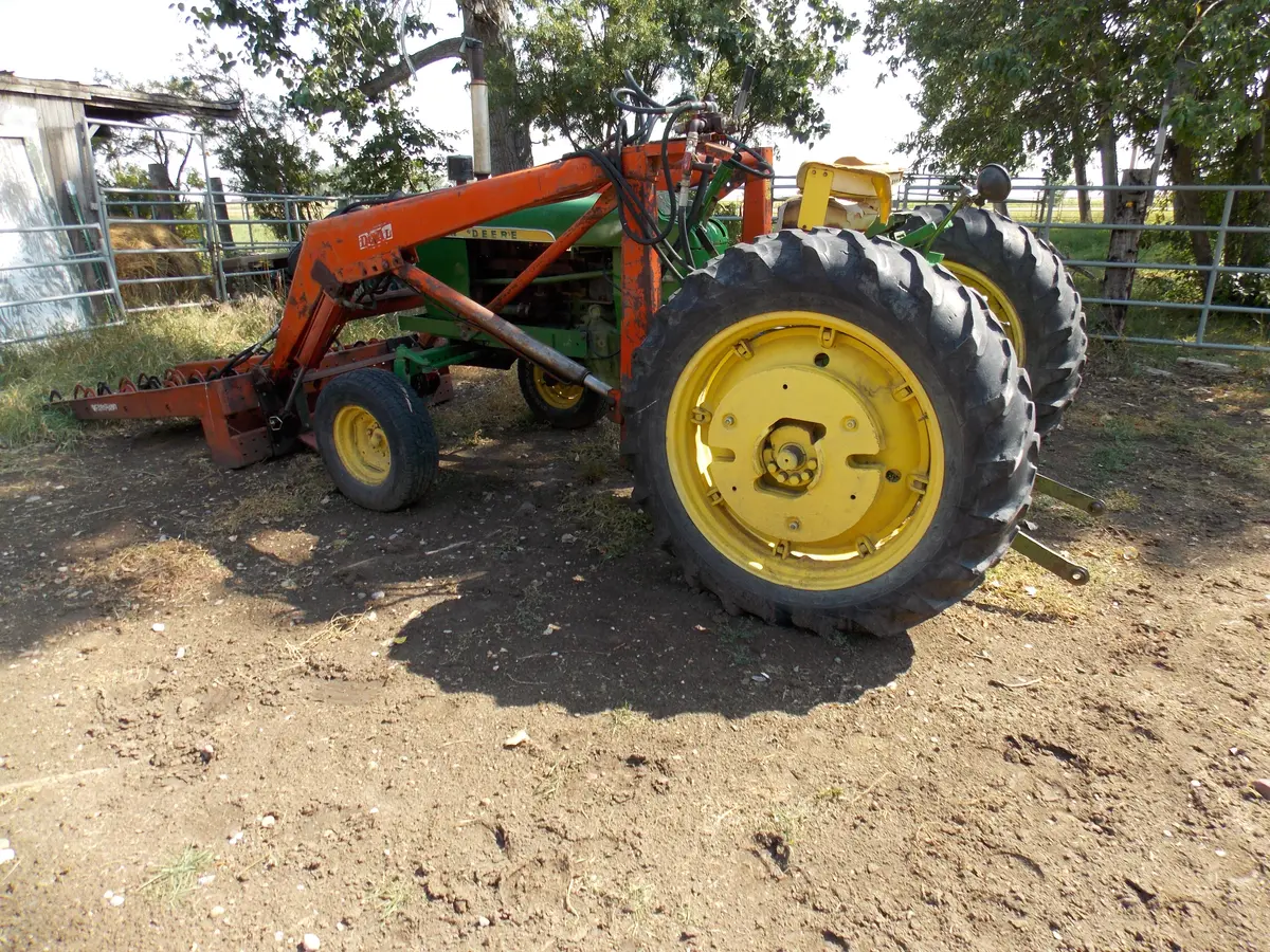 John Deere Tractor 1