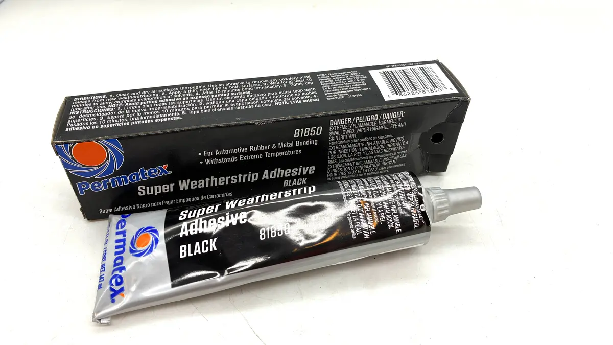 Super Weatherstrip Adhesive Black 1