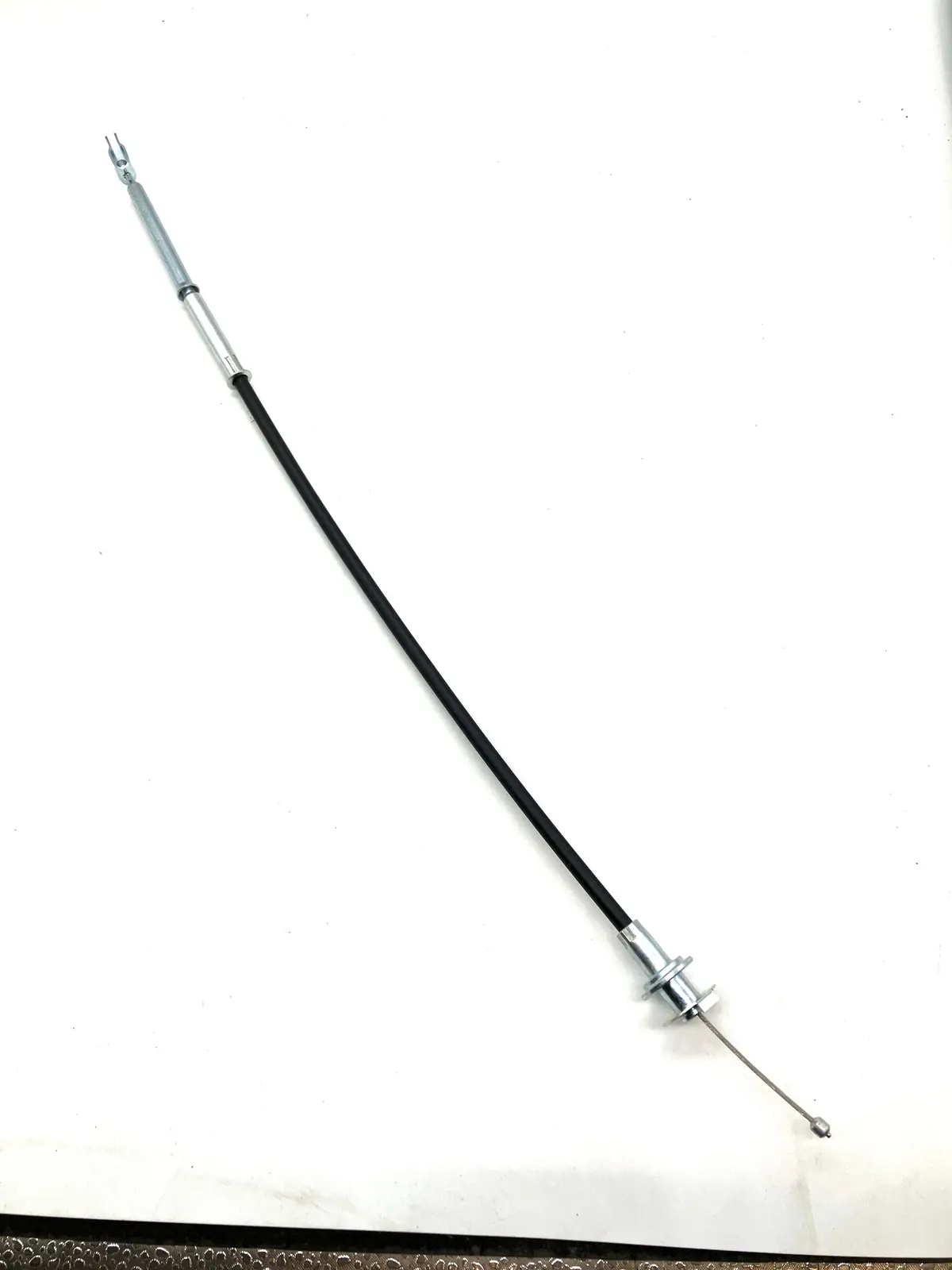 Throttle Cable 68-72 A Body With V8 18 1/2 Long W/Clip 1