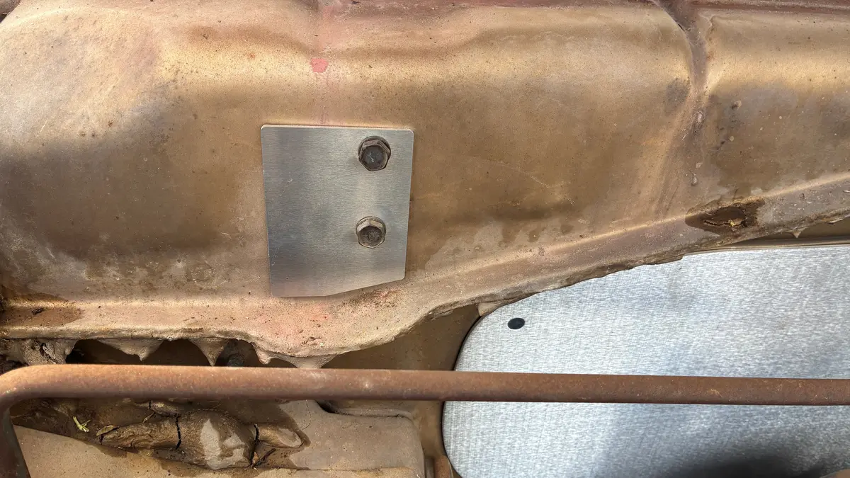 Block Off Plate For Nox Control Delay Valve All 1971 Calif A Bodies 1
