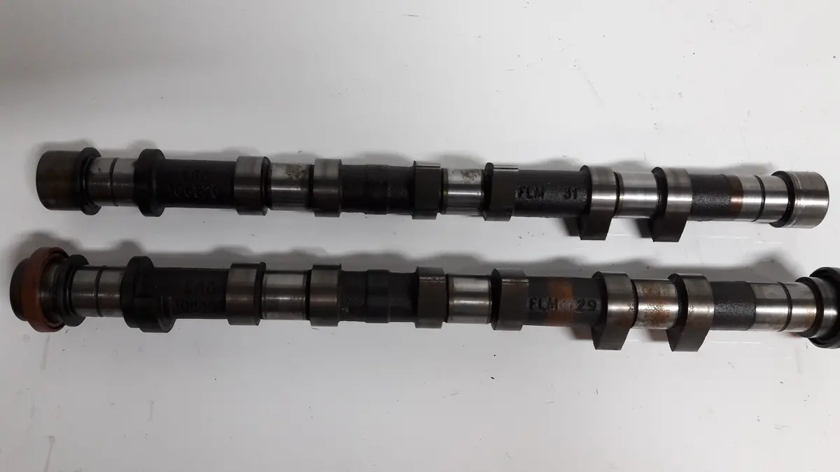 Land Rover V6 2.5 Camshaft Camshafts X 1 Lgc 106860 106870 Inlet Exhaust In Ex 1