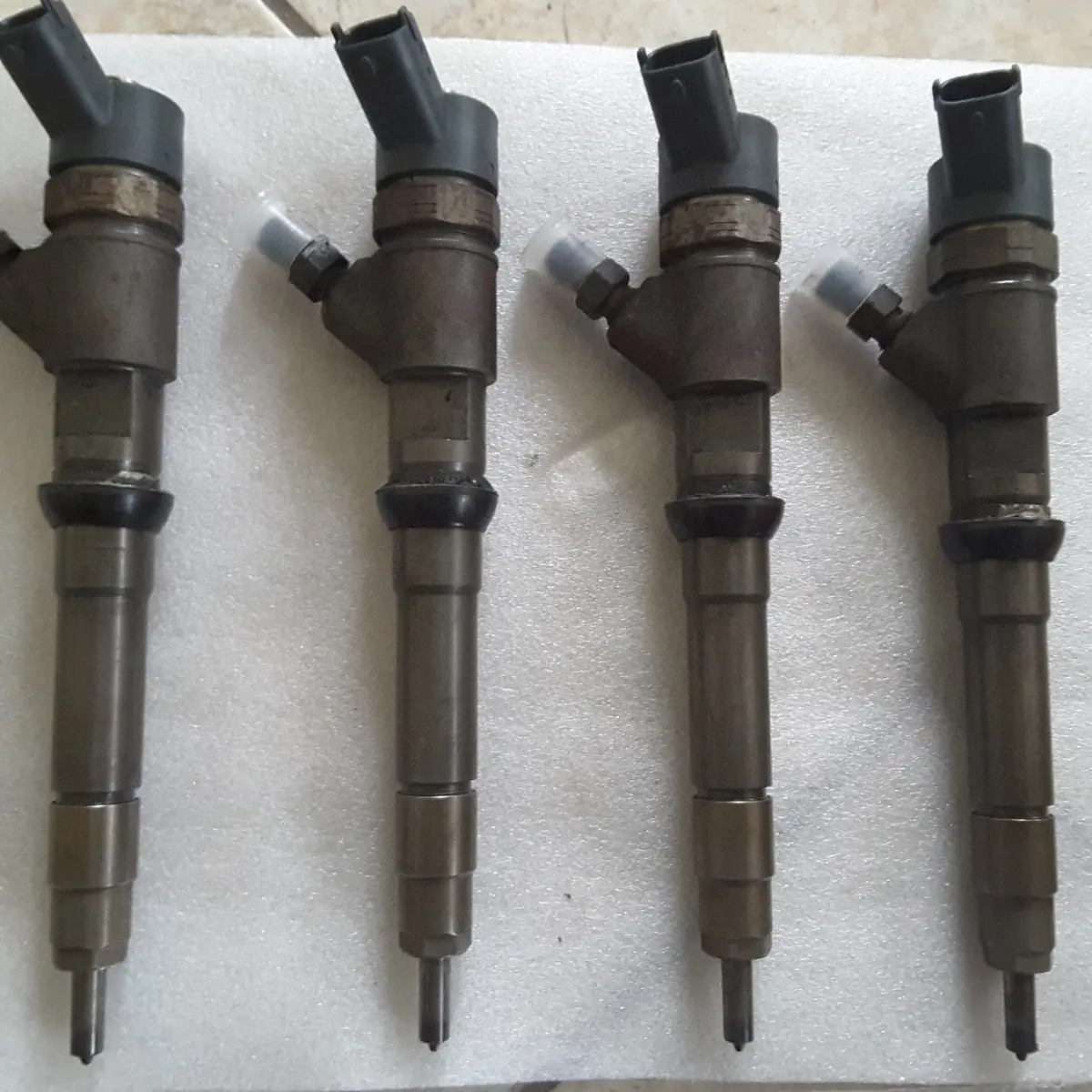 One 1 X 0445110435 Bosch Common Rail Injector Fiat Ducato Iveco Daily 2.3 2,3 504386427 Fiat Ducato D Einspritzdüse 2