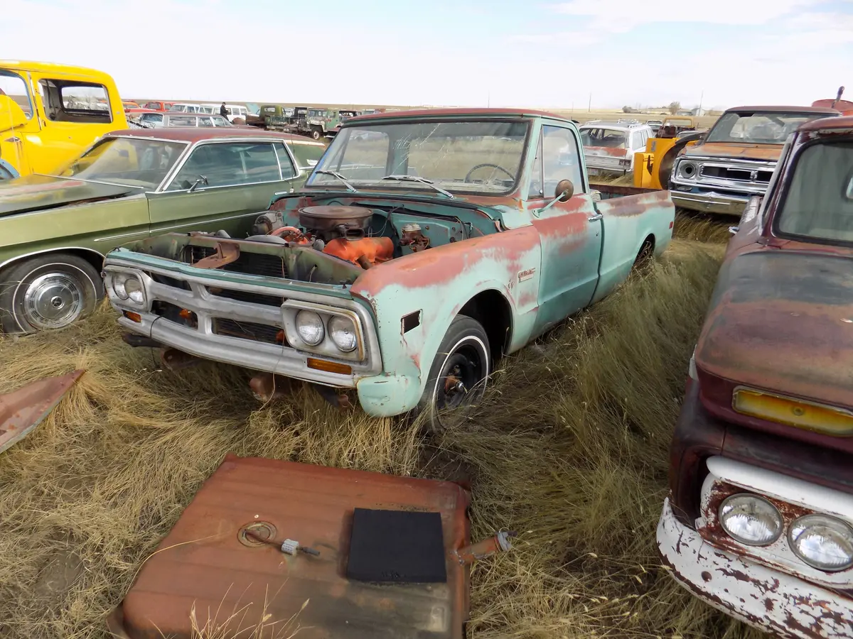 71 Chevrolet Pickup 1