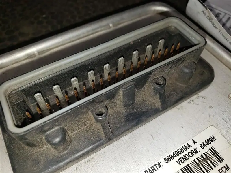 2003 Dodge Ram1500 Front Control Module (Fcm). Part Number 56049681Aa 2