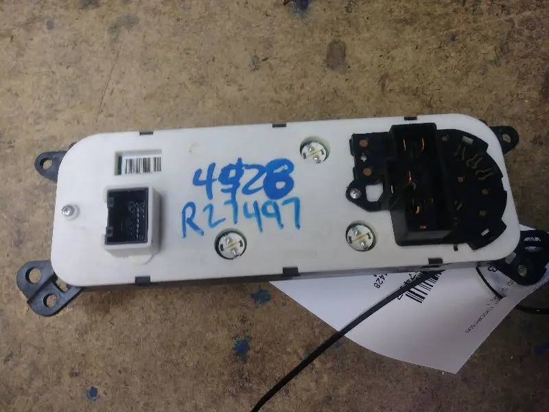 2007 Dodge Ram1500 Ac / Heater Temp Controls. Part Number 55056755Ab 2