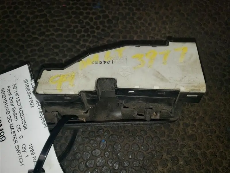 1999 Dodge Ram1500 Quad Cab Master Window Switch. Part Number 56021912Ab 2