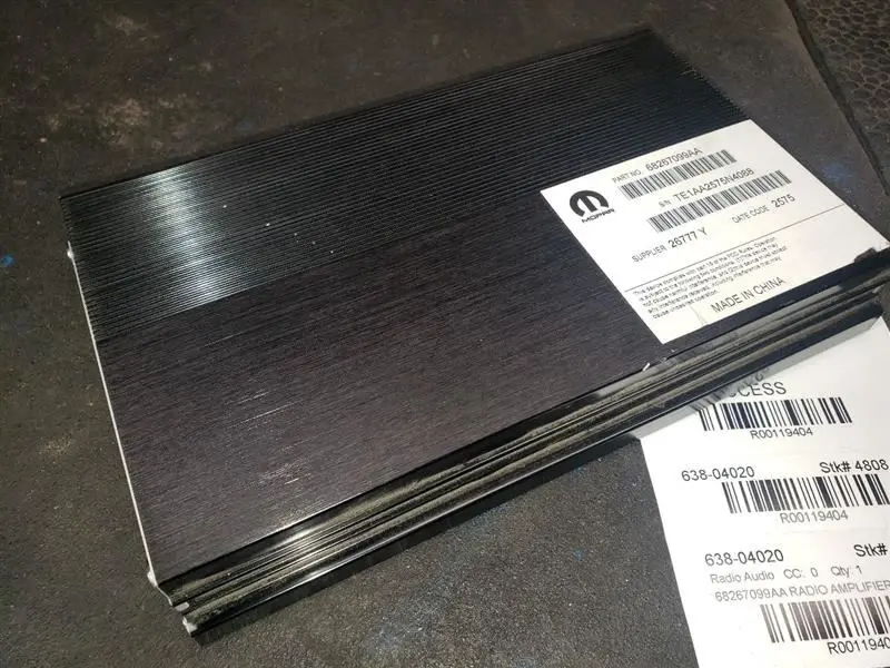 2016 Ram1500 Radio Amplifier. Part Number 68267099Aa 1