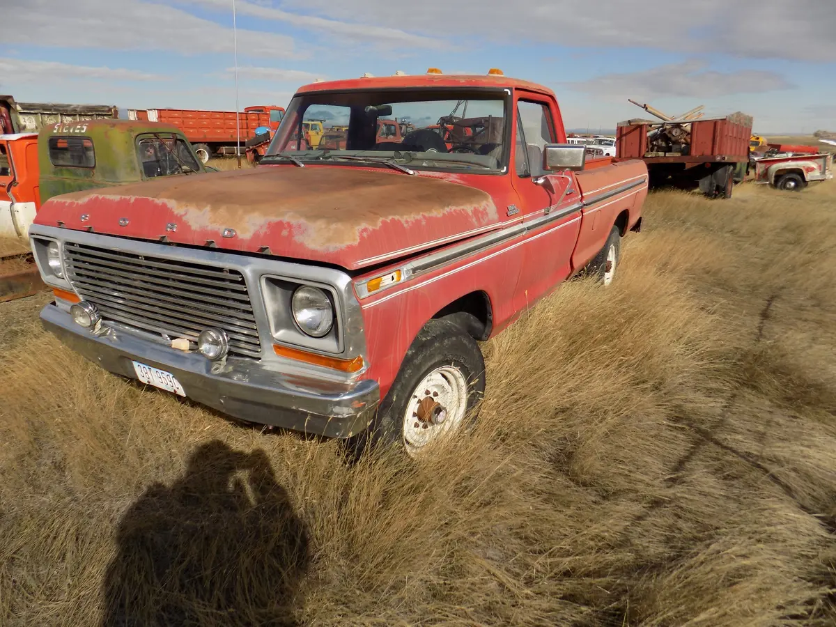 76 Ford F 250 4X4 1