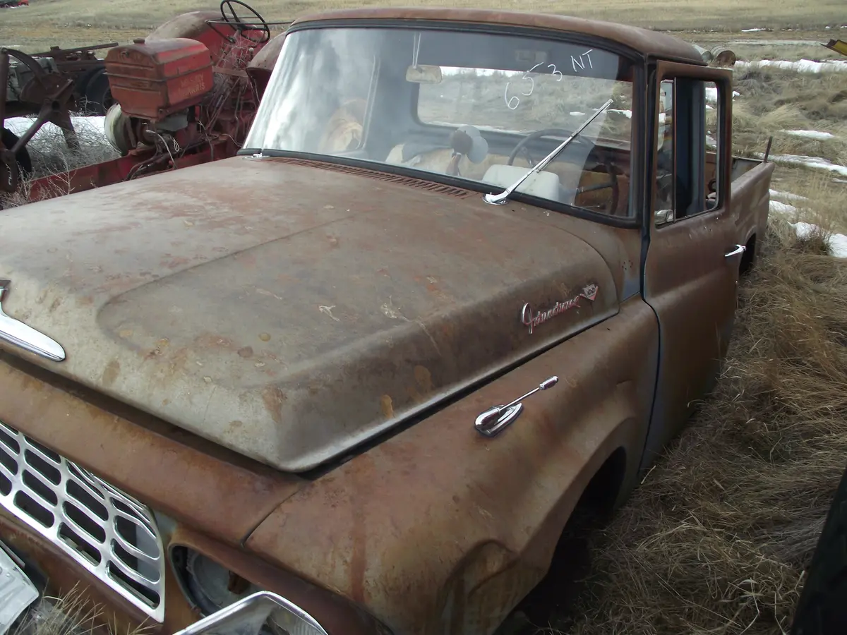 61 International Shortbed 1