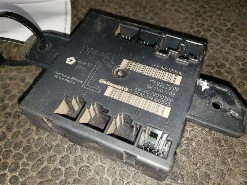 2012 Dodge Ram1500 Driver Side Door Module. Part Number 68055299Aj 2