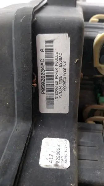 2005 Dodge Ram 1500 Fuse Box. Part Number 05026033Ab 1