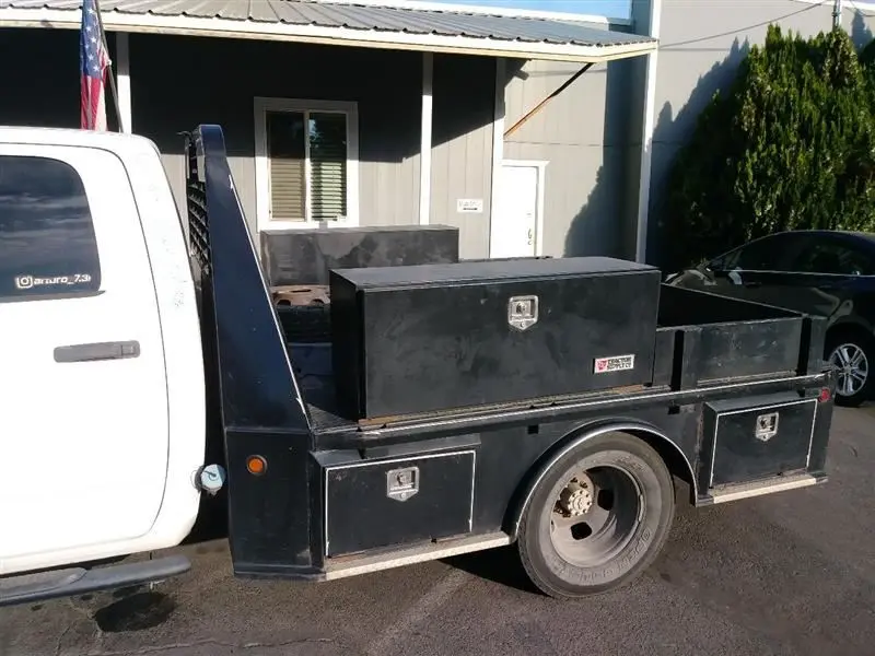 2013 Ram 3500 172.4 Inch Wheelbase.  Flat Bed 1