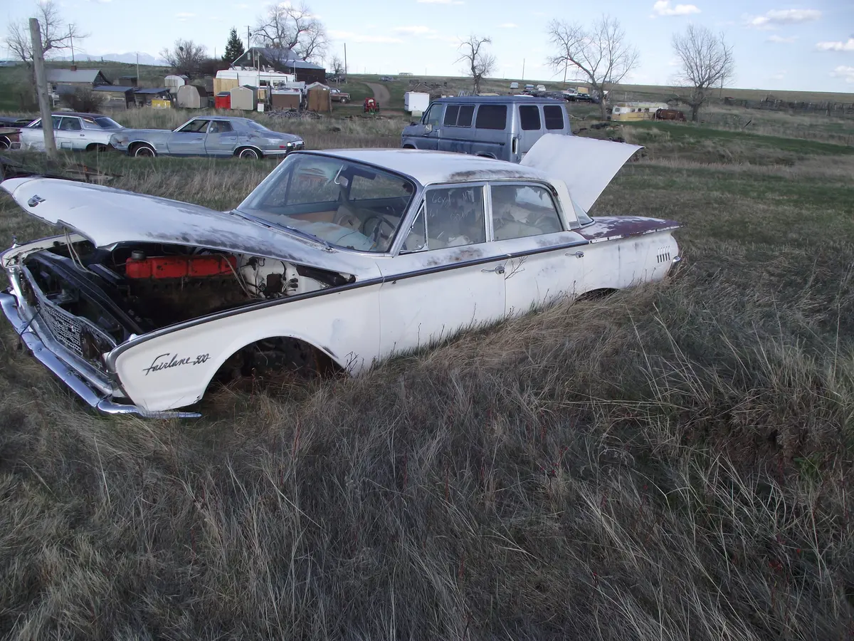 1960 Ford Starliner 1