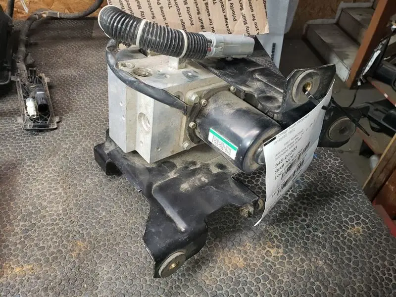 1997 Dodge Ram3500 Abs Unit. Part Number 52004508 1