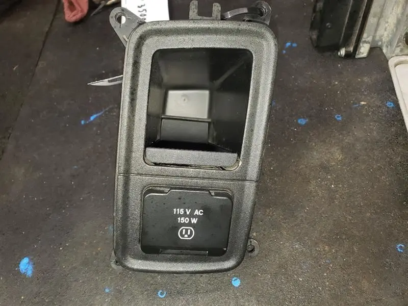2015 Ram 1500 Dash Power Outlet. Part Number 68159295Ab 1