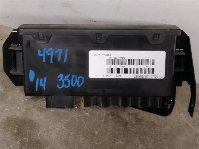 2014 Ram3500 Vehicle System Interface Module (Vsim). Part Number 68110979Ac 1
