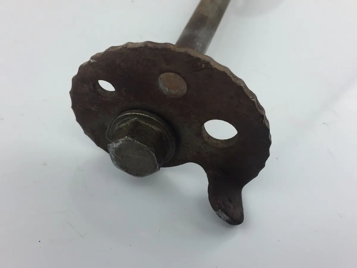 2003 Beta Rev80 Rear Axle Spindle With Snail Cams And Nut 2