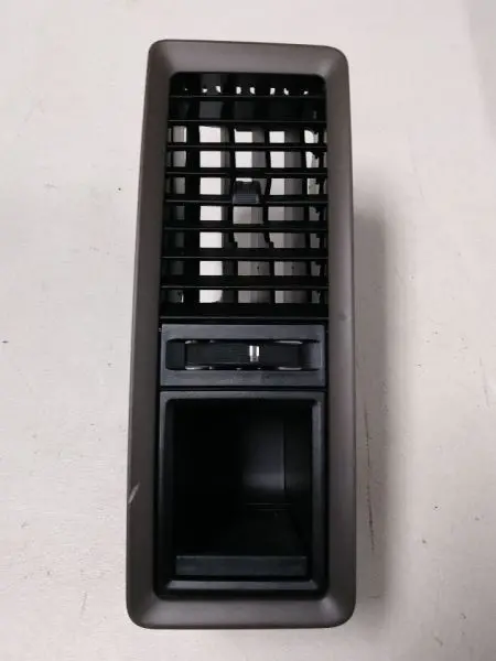 2012 Dodge Ram1500 Passenger Dash Vent. Trim Code V3. Part Number 1Nl921j8aa 1