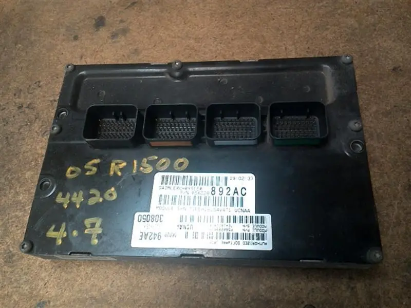 2005 Dodge Ram 1500 Engine Control Module Ecu Ecm 56028942Ae 1