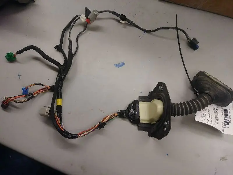 2010 Dodge Ram 1500 2500 3500 Rf Door Harness 68050520Ab 2
