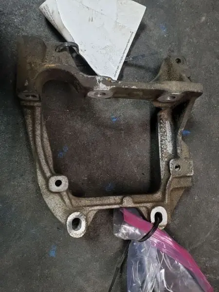 2005 Ram 1500 Srt-10 8.3L Viper V10 Ac Compressor Bracket. Part Number 5037348Ac 1