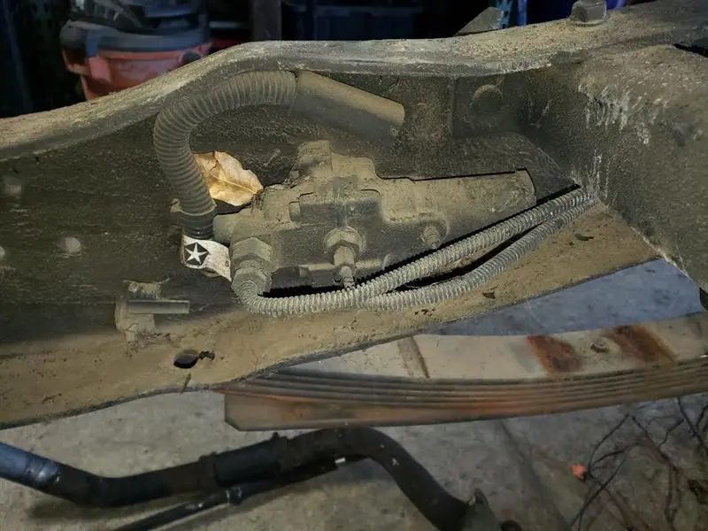1991 Dodge Ram 250 Rear Brake Proportioning Valve. Part Number 4293184 1