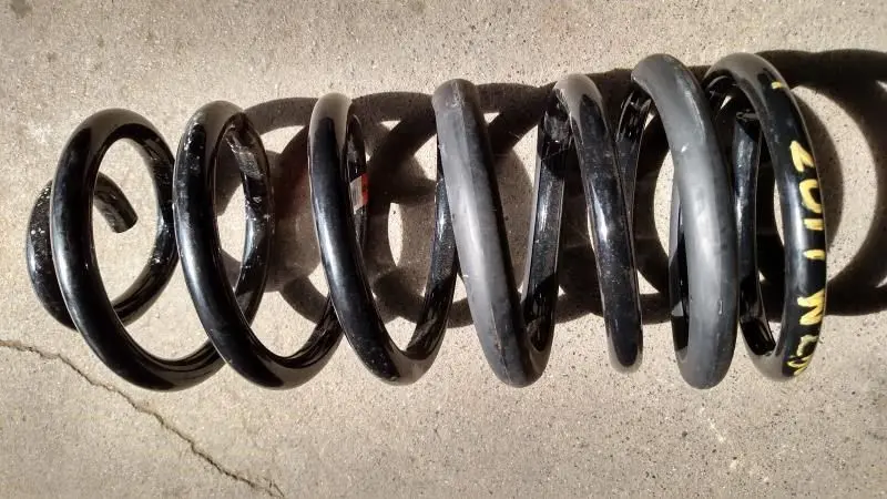 13 14 15 16 17 Dodge Ram 2500 Front Coil Spring 68091215Aa 1