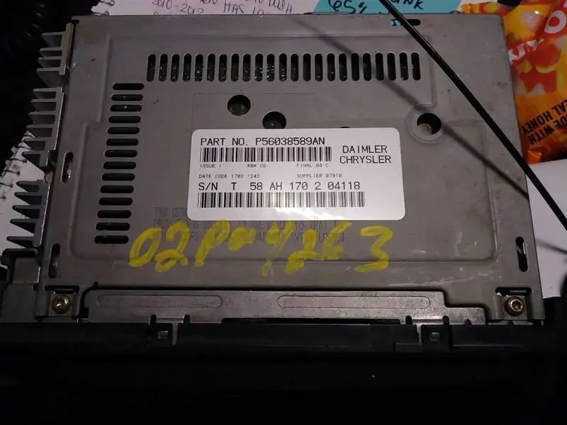 2002 Dodge Ram1500 Am/Fm Cassette Cd Player. Part Number 56038589An 2