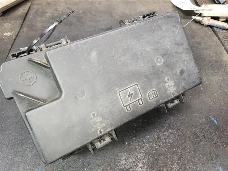 2011 Dodge Ram1500 Totally Intergrated Power Modulde (Tipm). Part Number 0469231 1
