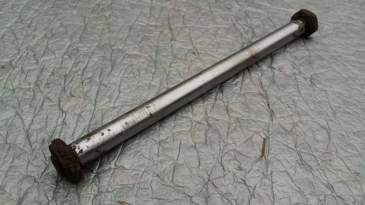 Gas Gas Txt Contact Swinging Arm Spindle And Nuts 1