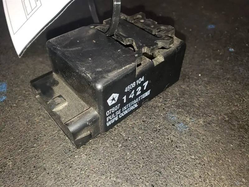 1994 Dodge Ram2500 Intermitten Wiper Control. Part Number 4503104 1