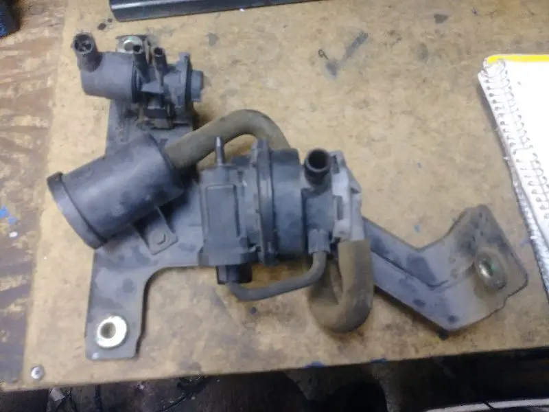 98 99 01 02 Dodge Ram 2500 3500 V-10 Vapor Canister Purge Valve 1