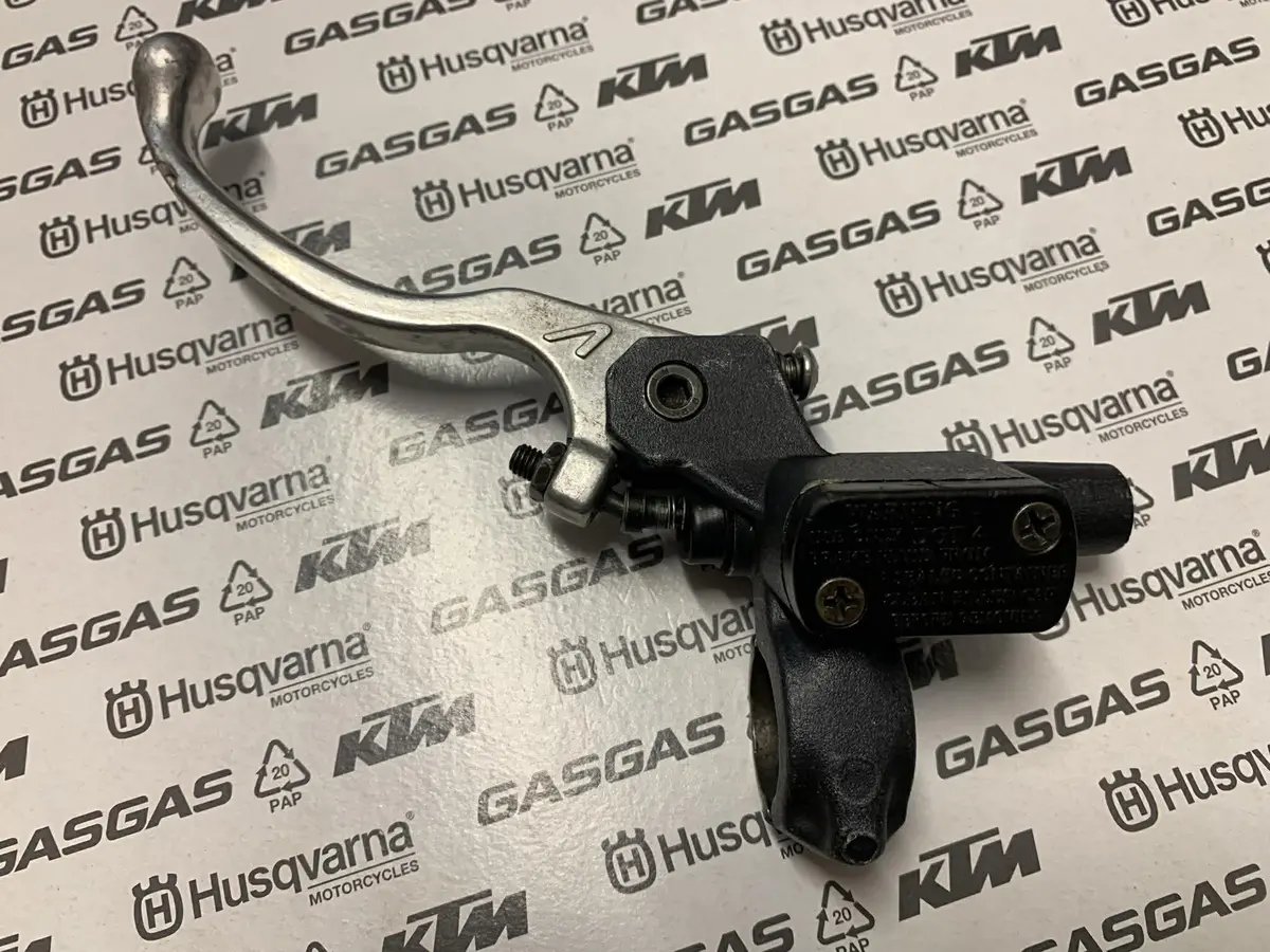 Used Ajp Dot4 Small Clutch Master Cylinder 1