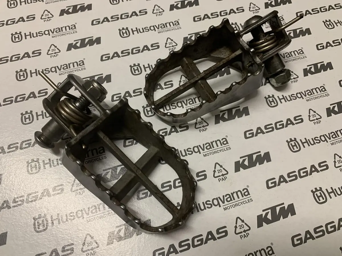 Used Hebo Steel Trials Footrests 1Pr 1