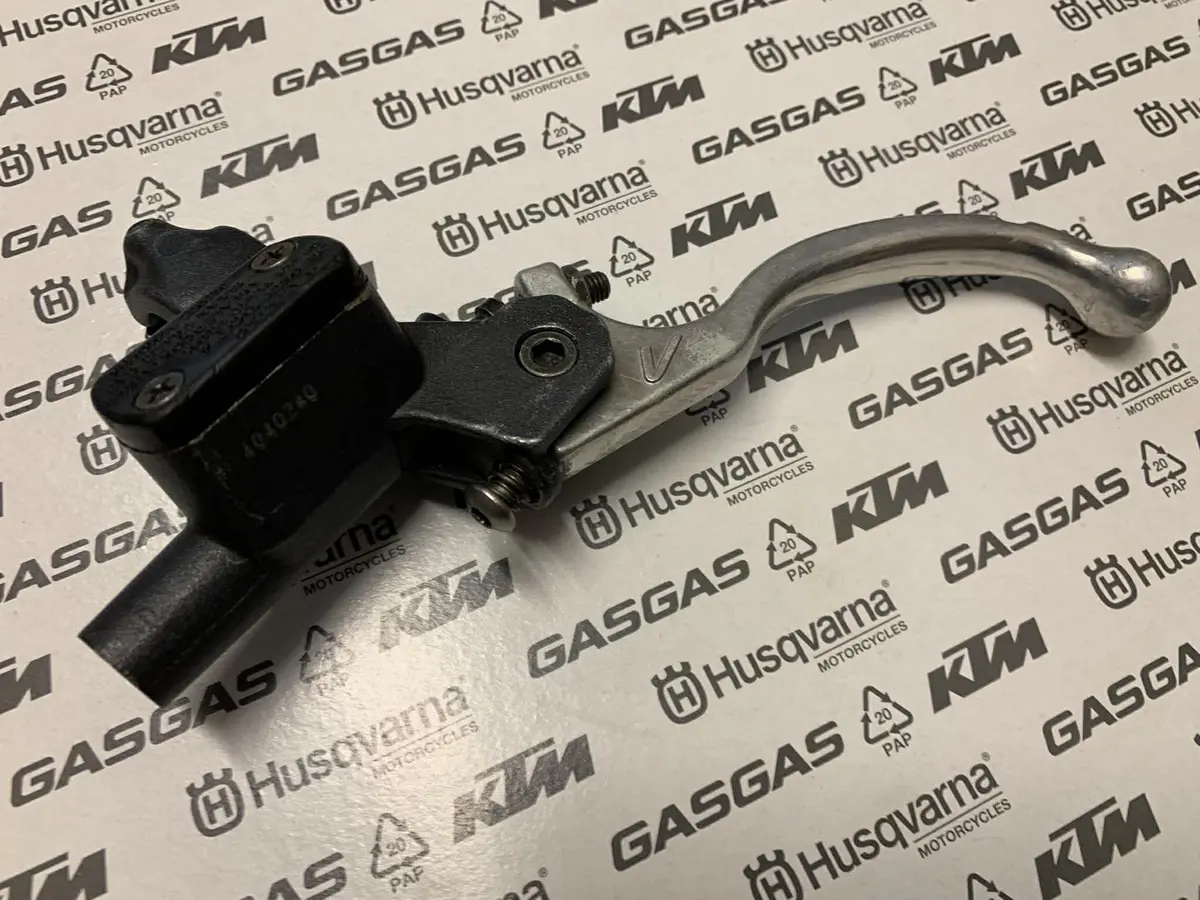 Used Ajp Dot4 Small Clutch Master Cylinder 2