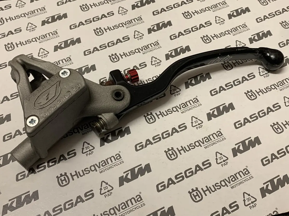 Used Grimeca Beta Rev3 / Evo 2T & 4T 2005- Clutch Master Cylinder 2