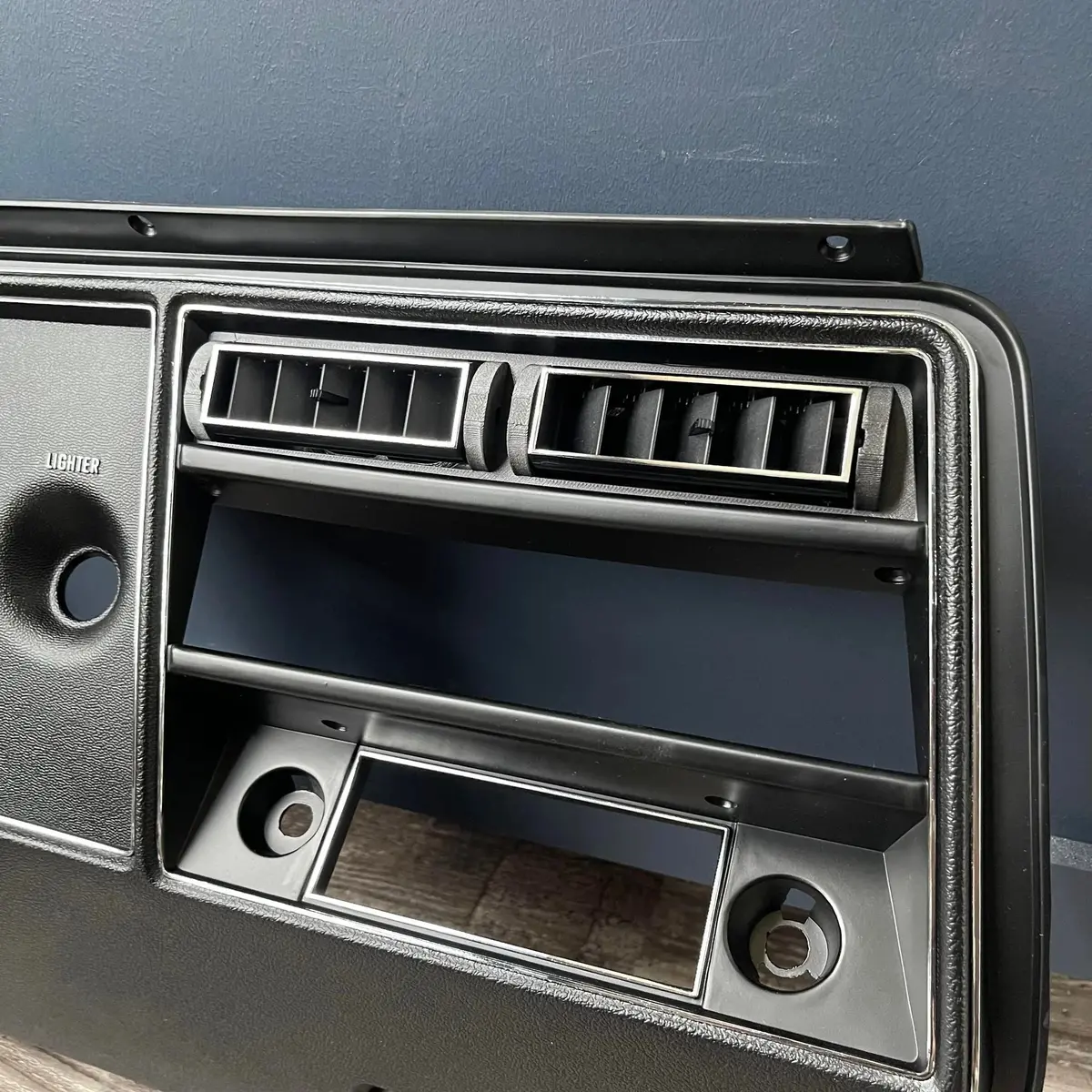 1969 Chevelle Center Dash A/C Vent - El Camino 2