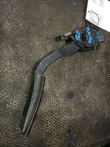2007 Ram 2500 Accelerator Pedl With Tps. Part Number 53034004Ab 2