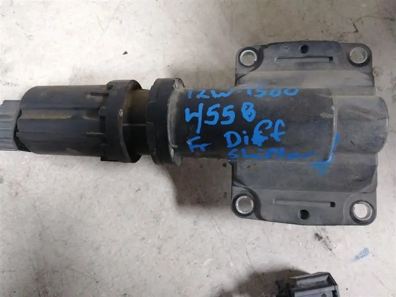 2012 Dodge Ram1500 4Wd Front Differential Actuator. Part Number 68399418Aa 1