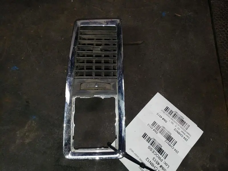 2012 Dodge Ram2500 Driver Side Chrome Dash Vent. Part Number 1Nm81szoaa 1