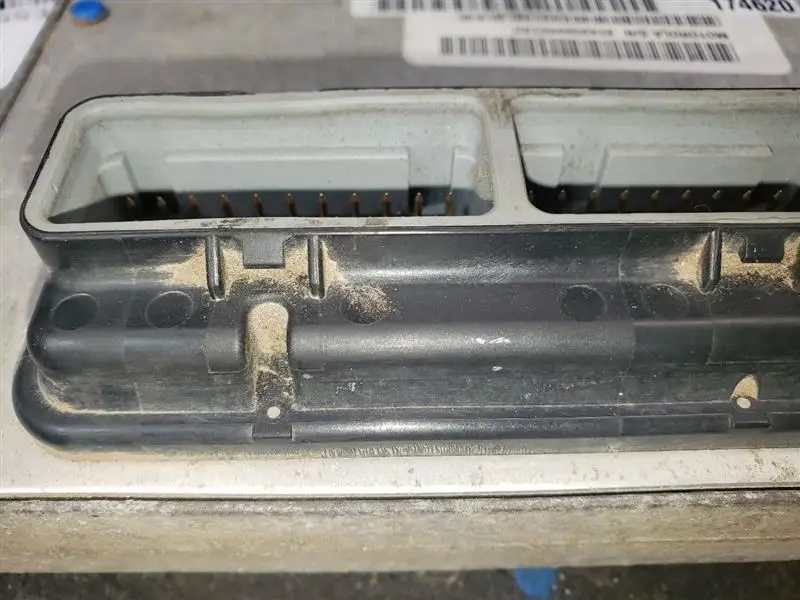 2001 Dodg Ram1500 3.9L V6 Mt Ecm. Part Number 56040292Ac 2