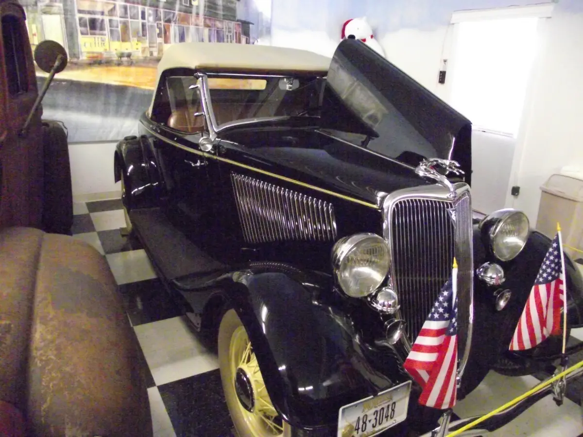 1934 Model A Ford  Roadster Convertible 1