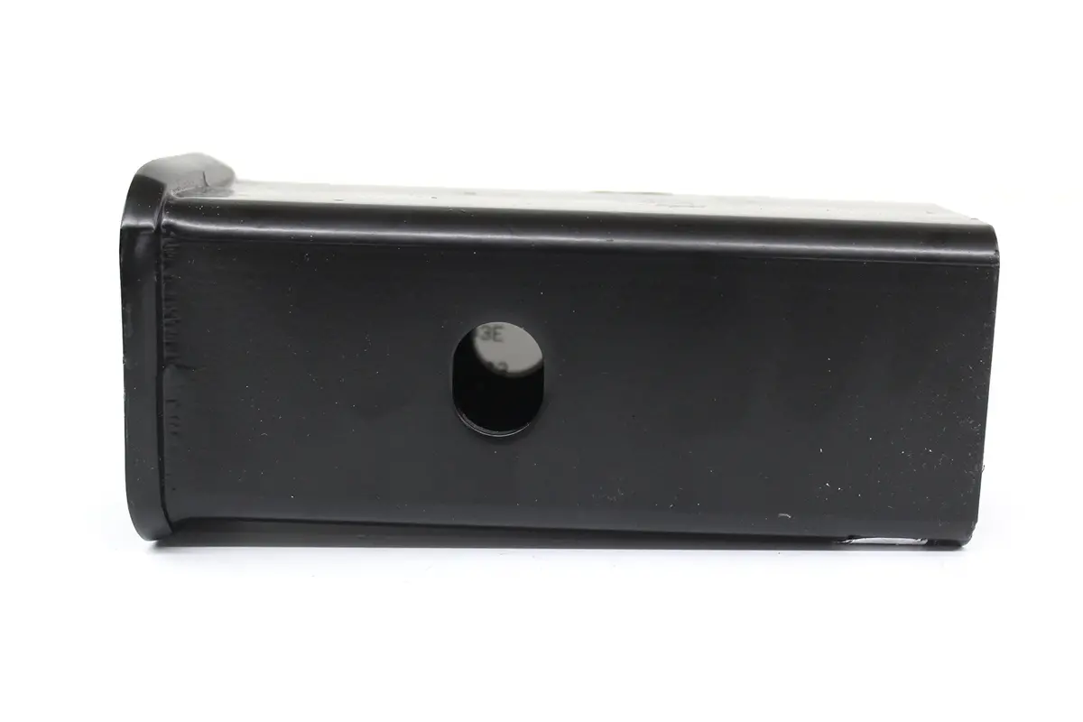 Genuine Gm 15923277 Trailer Hitch Draw Bar Adapter 1