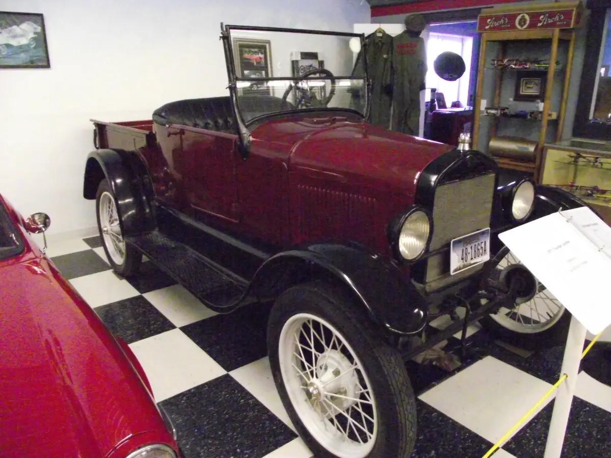 1927 Ford  Roadster Pickup 1