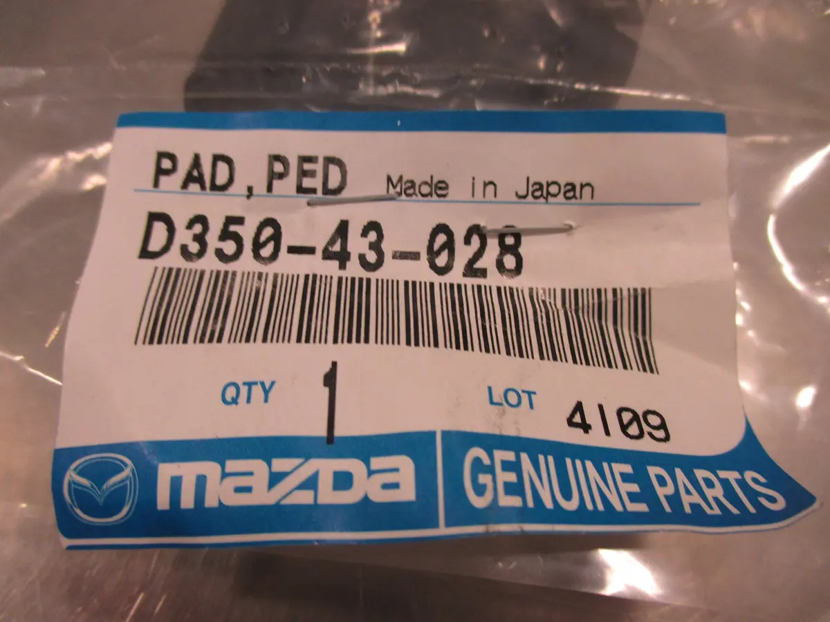 Mazda 3, 5, Rx-8 & Mx-5 Miata New Oem Black Rubber Brake Or Clutch Pedal Pad 1