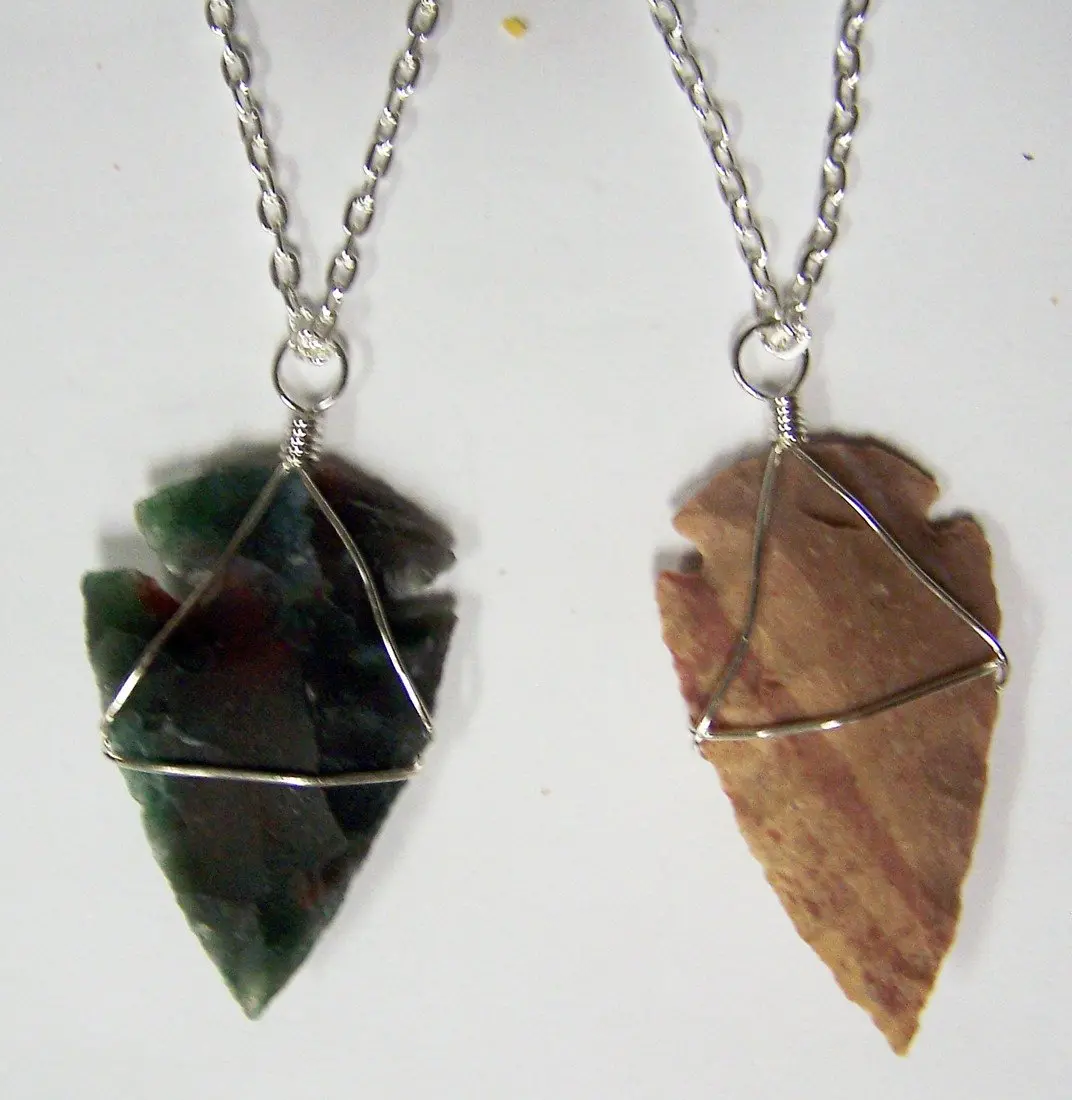 Silver Link 18 Inch Chain Necklace With Wire Wrapped Arrowhead Pendant 1